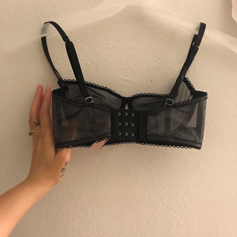 Victoria Secrets NWT Mesh Balconette lurex bra